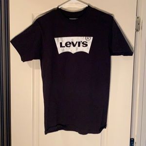 Levi’s T-Shirt Medium